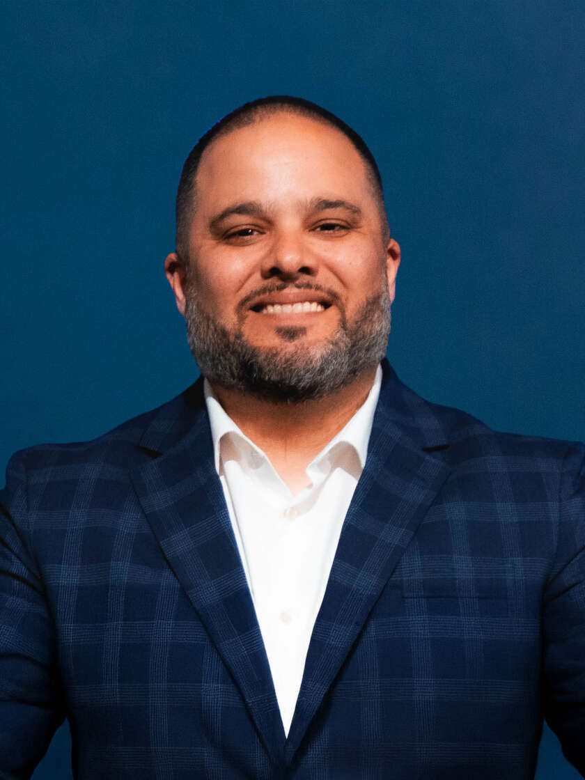 Pastor Omar Marin